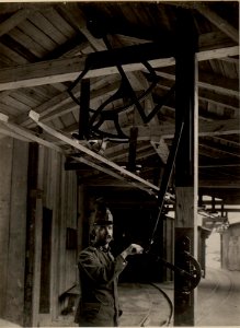 Bahn Oberleitung mit Weiche im Stollen in Breth. Aufgenommen am 17. Mai 1916. (BildID 15475762)