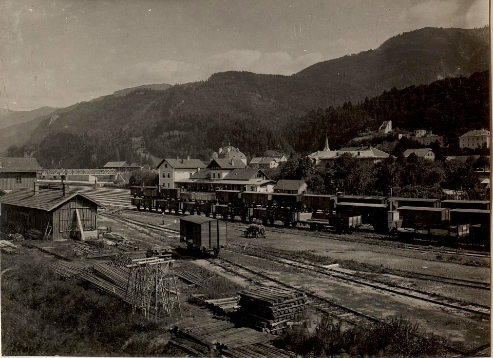 Bahnhof ARNOLDSTEIN. (BildID 15479396)