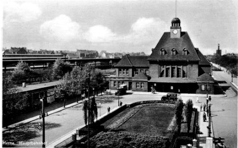 Bahnhof Herne um 1935 photo
