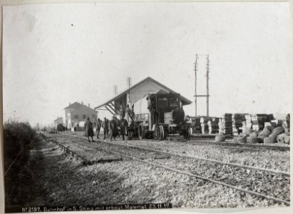 Bahnhof in S.Stino mit erbeut. Material. 23.11.17. (BildID 15612207)