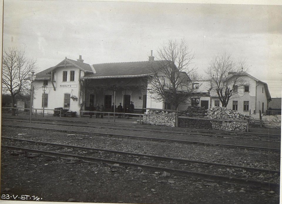 Bahnhof in Radautz 1.2.18. (BildID 15664187)