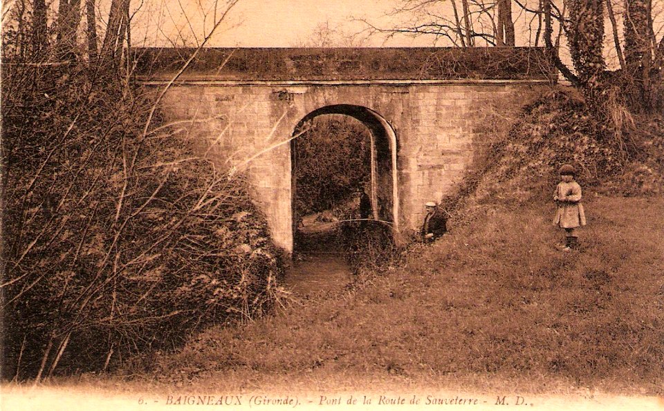 Baigneaux - pont route de Sauvetere