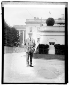 Bainbridge Colby LCCN2016828246