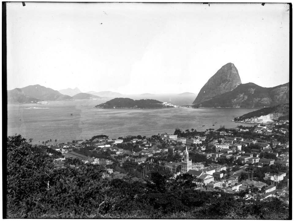 Bairro do Flamengo visto do Morro Nova Cintra - 1