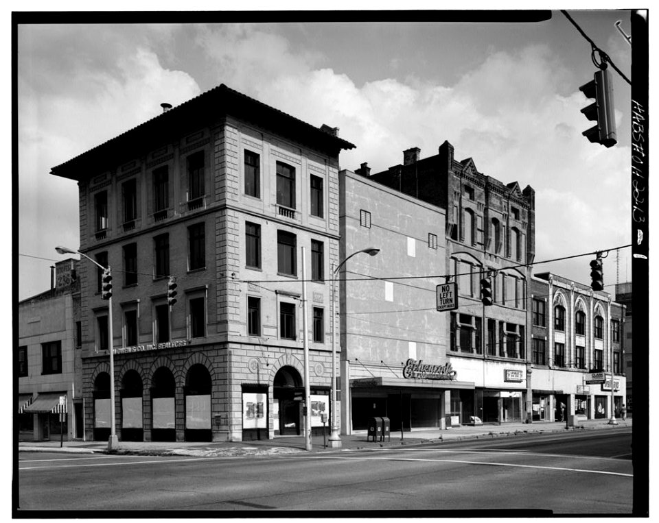Baker Art Gallery, 232 S. High