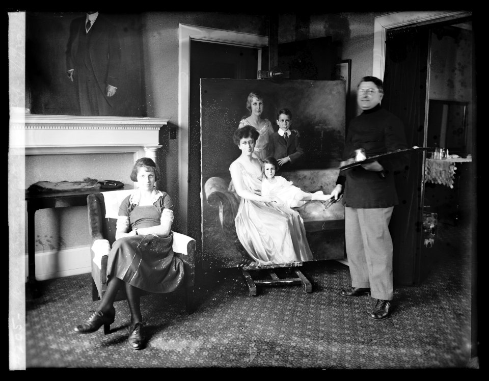 Baker painting, Betty posing, 5-17-20 LCCN2016851917