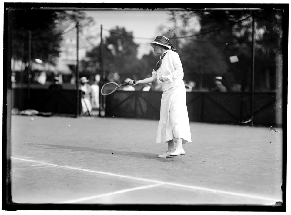 BAKER, MISS EVA. TENNIS TOURNAMENT LCCN2016864593