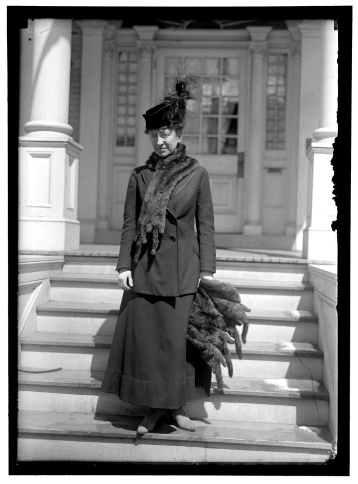 BAKER, MRS. NEWTON D. LCCN2016867220