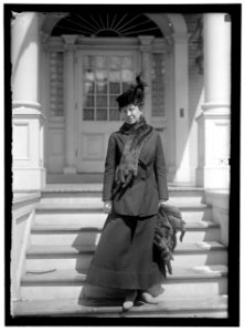 BAKER, MRS. NEWTON D. LCCN2016867221