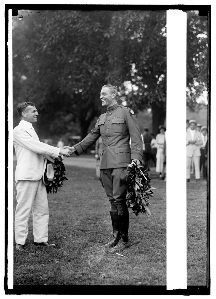 BAKER, NEWTON DIEHL. SECRETARY OF WAR, 1916-1921. BIDDING GOOD LUCK TO COL. C.B. McCLUE LCCN2016870185