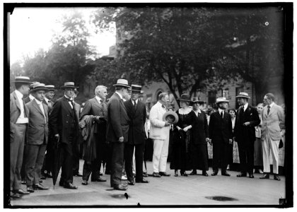 BAKER, NEWTON DIEHL. SECRETARY OF WAR, 1916-1921. WAR RISK GROUP LCCN2016870227