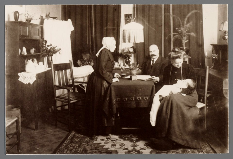 Baker-in-het-gezin-ca 1890 F527-98