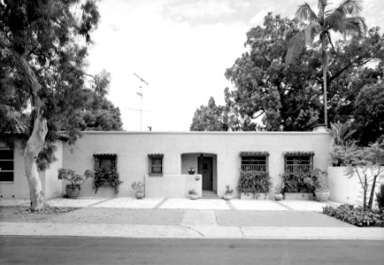 Baker-Megrew Rowhouse (Rancho Santa Fe, CA)