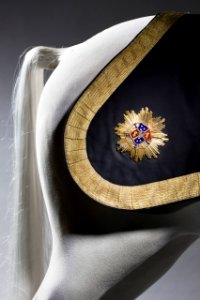 Bakre delen med emblem - Livrustkammaren - 86878