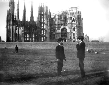 Baldomer Gili Roig. La Sagrada Família, 1905 Copia moderna del negatiu original de vidre photo
