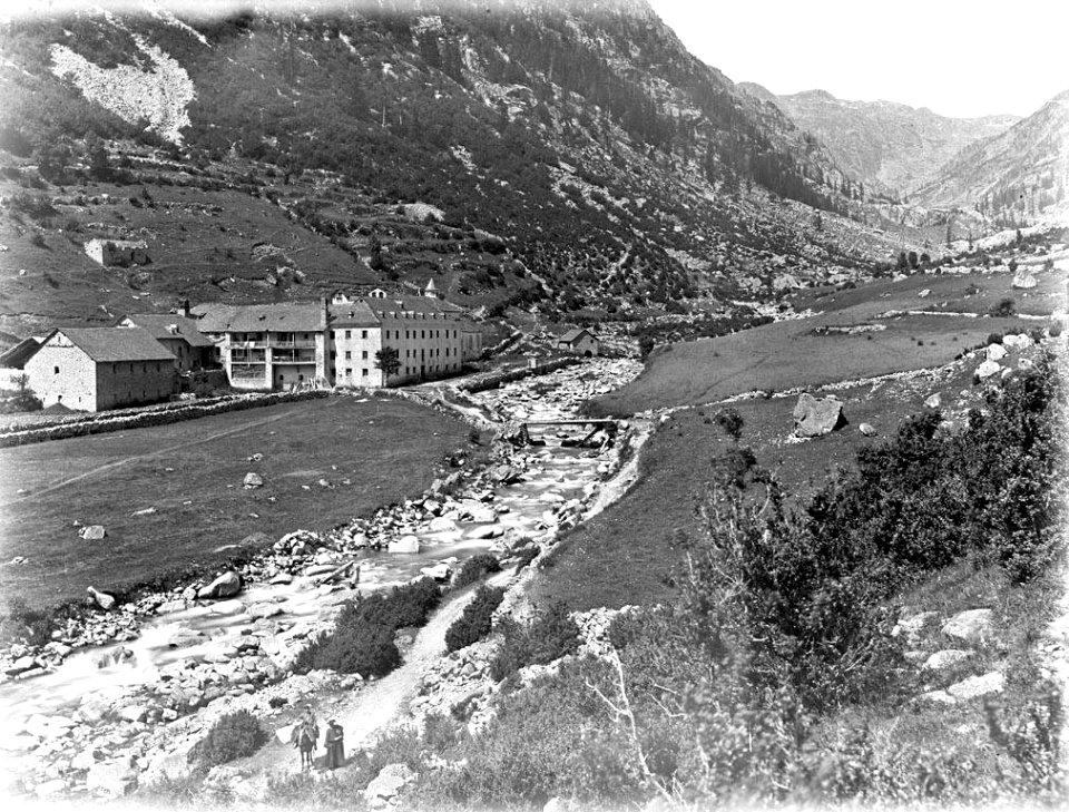 Balenari de Caldes de Boí entre muntanyes
