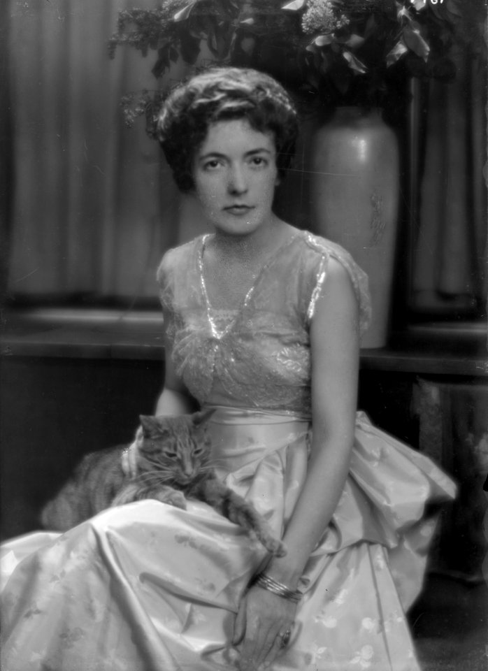 Ballard, Bernice, Mrs., with Buzzer the cat, portrait photograph