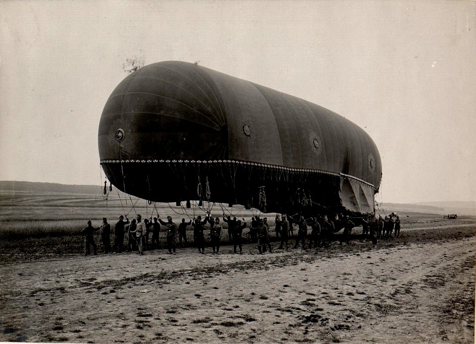 Ballon bei Wierzbow Seitenansicht. (BildID 15529094)
