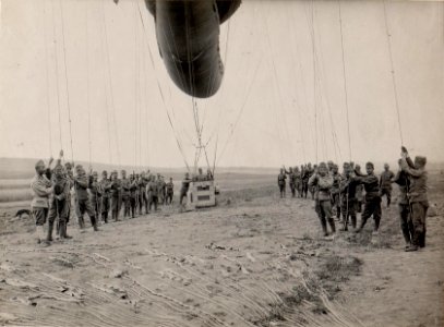 Ballon bei Wierzbow im Aufsteigen (BildID 15529101)