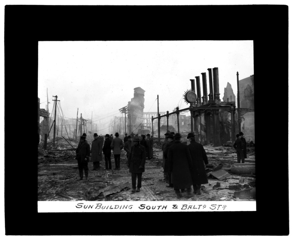 Baltimore fire, 1904) Sun building, South & Balto. Sts LCCN2016844554