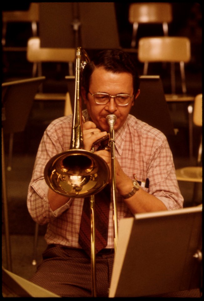 Band-instruction-at-senior-high-school-in-new-ulm-minnesota 4726884765 o