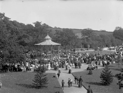 Bandstand, Roath Park (4641707)