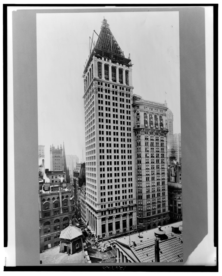 Bankers Trust Co. Bldg., Wall & Nassau Sts. LCCN00652652