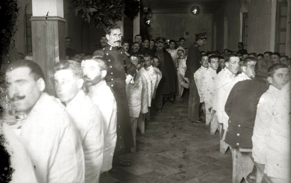 Banquete de soldados del Regimiento de Ingenieros de San Sebastián (3 de 3) - Fondo Car-Kutxa Fototeka