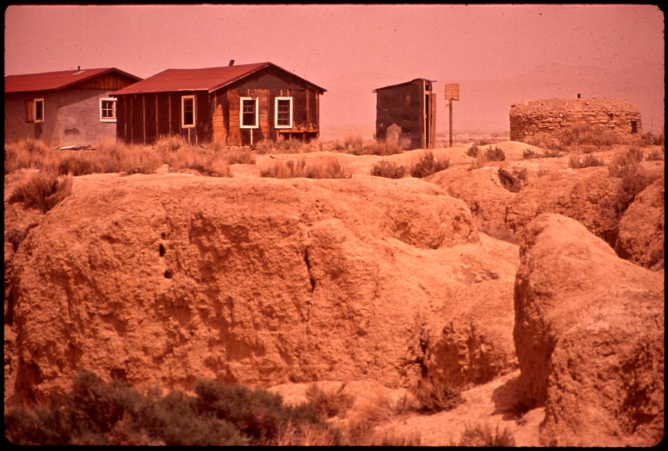 Banksides Stripped Bare by Erosion 06-1972 (4266490076)