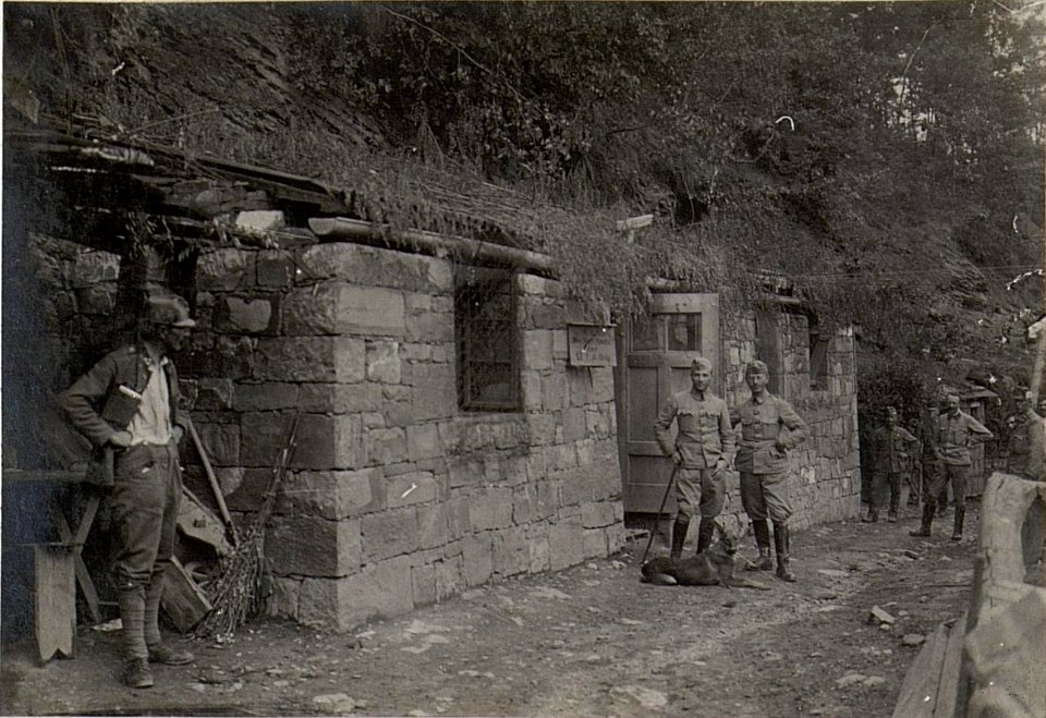 Baons Unterkünfte bei Ozrenj.27.8.17. (BildID 15600059)