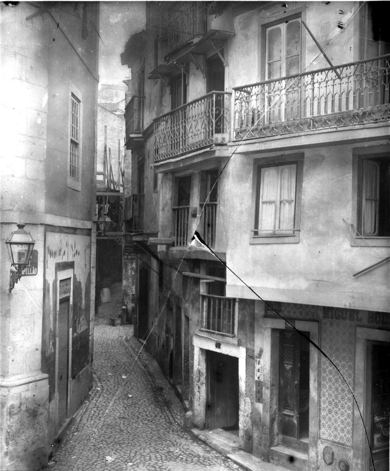 BAR000079 - Rua do Capelão e largo da Mouraria