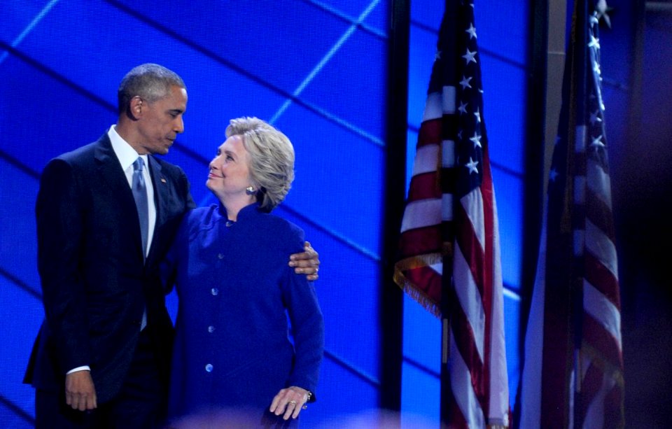 Barack Obama and Hillary Clinton Cof7PHhUAAALccI