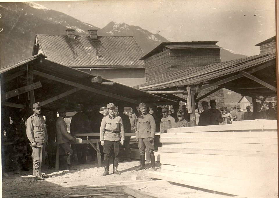Barackenbauleitung in Spittal an der Drau, Abbindeplatz. (BildID 15472751)