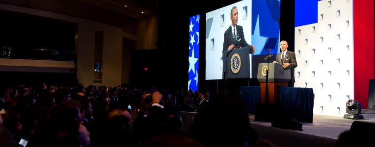 Barack Obama at 2015 CHCI gala (8)