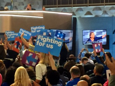 Barbara Boxer speech at 2016 DNC CoVVjuXXYAU7-br