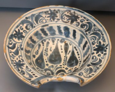 Barber's bowl, Teruel, Spain, 18th century AD, ceramic - Museo Nacional de Artes Decorativas - Madrid, Spain - DSC08230 photo