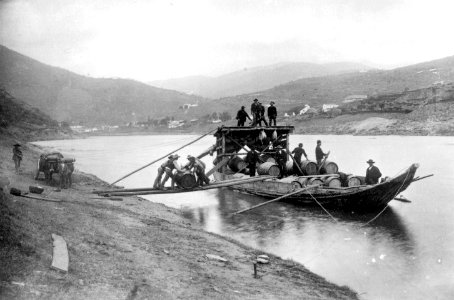 Barco rabelo no Pinhão - Douro