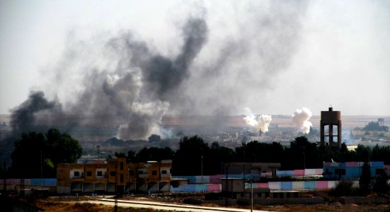 Barış Pınarı Hârekatı'nda Tel Abyad bombalanıyor