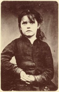 Barnardo, Thomas John - Sarah Burge (Zeno Fotografie)