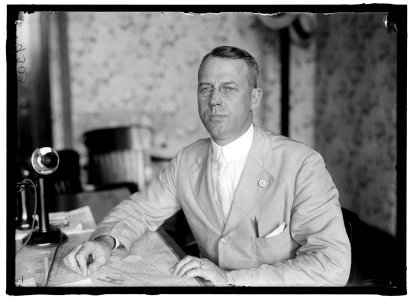 BARNES, JULIUS HOWLAND. PRESIDENT, U.S. FOOD ADMINISTRATION-GRAIN CORP. 1917-1919 LCCN2016868240