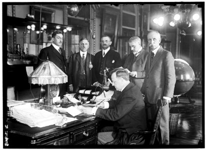 BARNETT, GEORGE, MAJ. GEN., COMMANDANT, U.S.M.C.; BLUE, VICTOR, REAR ADMIRAL, U.S.N.; CHIEF BUR. NAV.; DANIELS, JOSEPHUS, SECRETARY OF THE NAVY, 1913-1921; FECHTELER, A.F., CAPTAIN, U.S.N.; LCCN2016865436