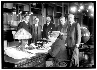 BARNETT, GEORGE, MAJ. GEN., COMMANDANT, U.S.M.C.; BLUE, VICTOR, REAR ADMIRAL, U.S.N.; CHIEF BUR. NAV.; DANIELS, JOSEPHUS, SECRETARY OF THE NAVY, 1913-1921; FECHTELER, A.F., CAPTAIN, U.S.N.; LCCN2016865437