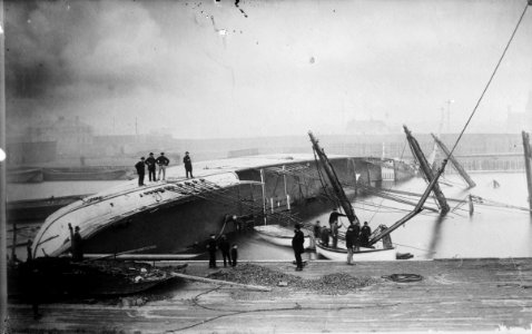 Baron Aberdare (1874) capsized at the entrance to Royal Albert Dock, London RMG P01717