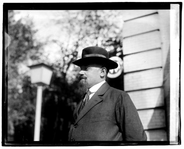 Baron Raymond de Waha LCCN2016828903