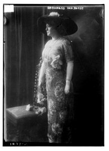 Baroness von Horst LCCN2014687765
