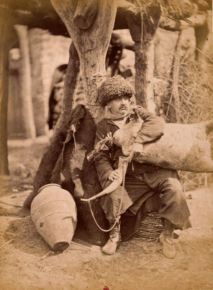 Barry (capitaine). F. 2. Arménien, Tiflis (Tbilissi). Mission scientifique de Mr Ernest Chantre. 1881
