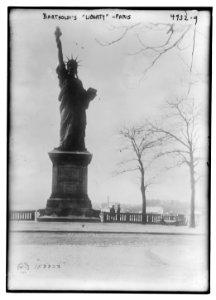 Bartholdi's Liberty - Paris LCCN2014709069