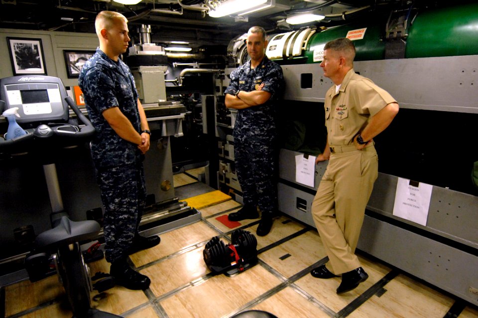 Base activities 100730-N-WW409-400