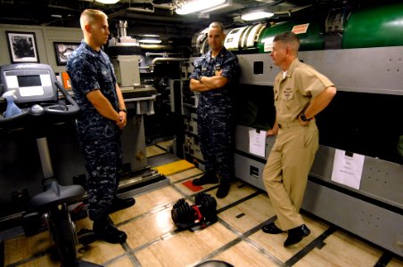 Base activities 100730-N-WW409-400