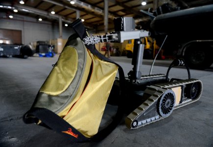 Base-response drill 131204-N-OU681-119